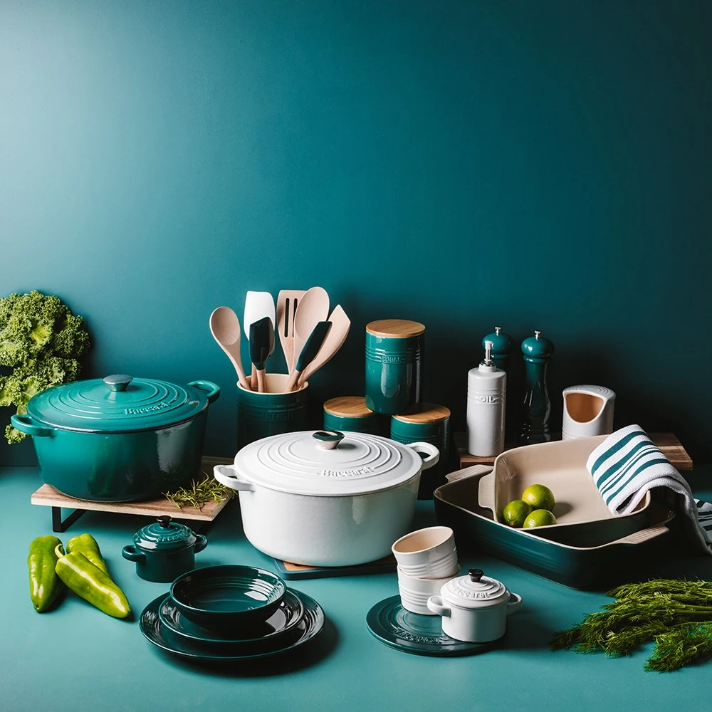 Baccarat Le Connoisseur 12 Piece Stoneware Dinner Set Teal 4 Baccarat Le Connoisseur 12 Piece Stoneware Dinner Set Teal - Image 2